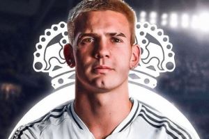 皇马新援马斯坦托诺迎来18岁生日，北京时间今晚19点正式亮相