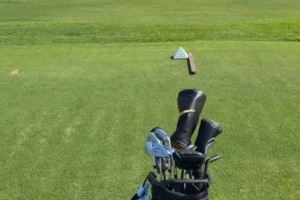 付出努力！詹姆斯晒今日继续练习高尔夫动态