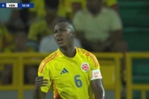 记者：曼联同意签下哥伦比亚17岁后腰奥罗斯科，明夏加盟