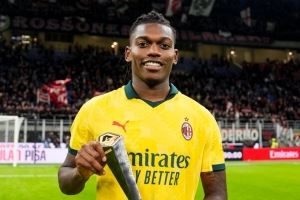 梅开二度！官方：莱奥当选米兰2-1佛罗伦萨的全场最佳球员