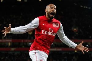 TA:球员版长袖球衣全面回归,除功能性外也注重风格和个人表达